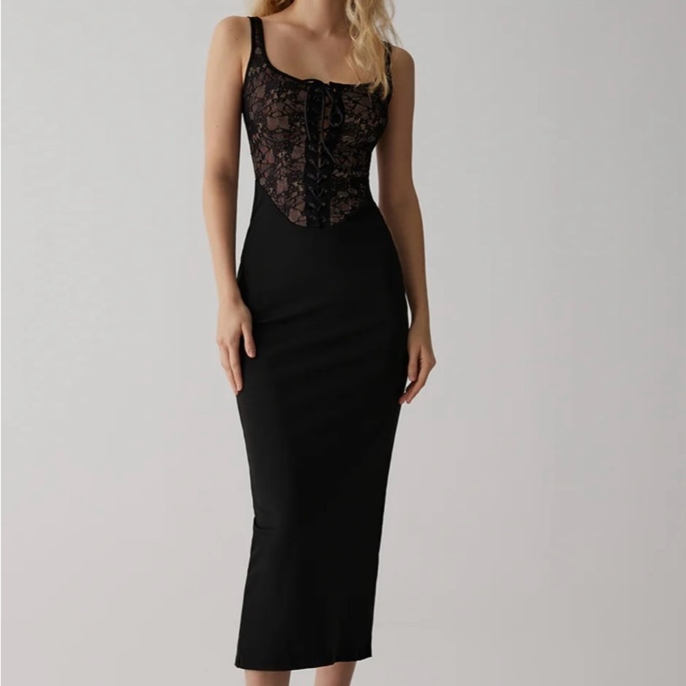 Commence Elegant Black Lace Corset Dress